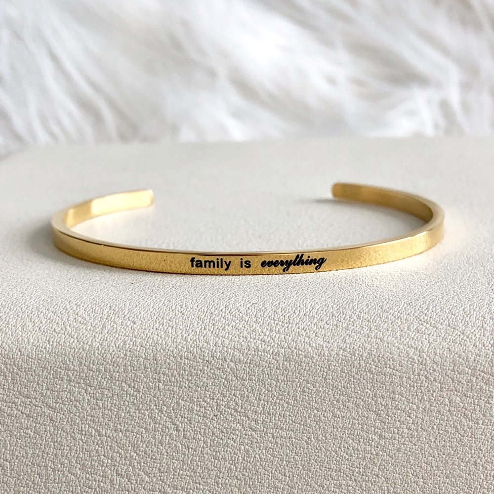 “Family is Everything” Gold Mantra Cuff